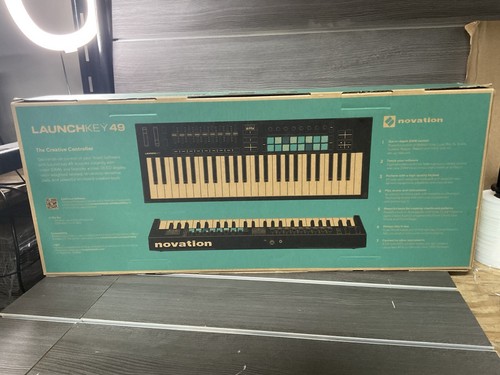 Novation lauchkey49 keyboard - novation,