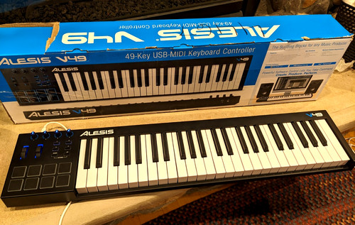 Excellent alesis v49 key - excellent,